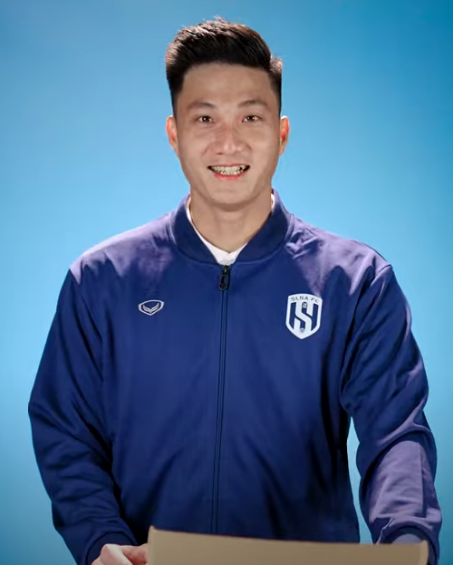 Văn Hoàng in 2022