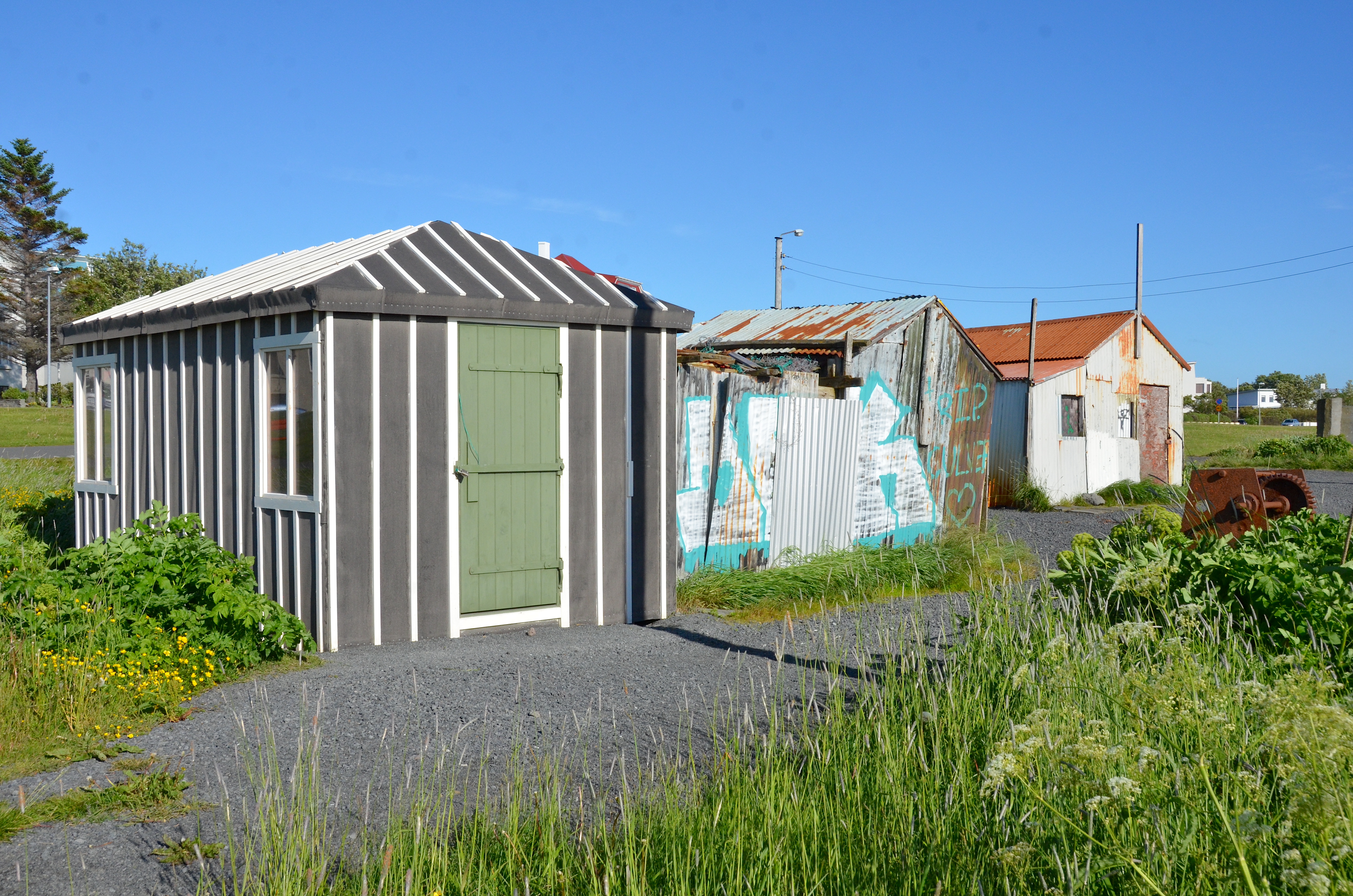 File:Old fishing sheds at Grímsstaðavör, Reykjavík.jpg - Wikipedia