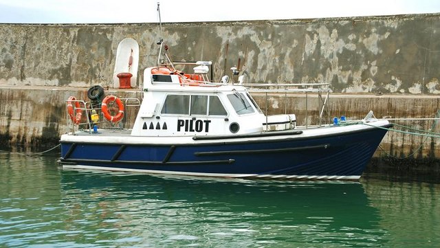 File:Pilot boat, Portstewart - geograph.org.uk - 1095769.jpg