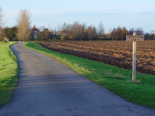 File:Provence Farm - geograph.org.uk - 629447.jpg