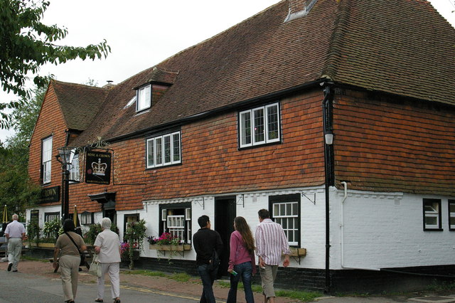 File:Rose and Crown, Burwash - geograph.org.uk - 629657.jpg