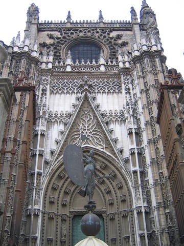 File:Seville Massive Se Cathedral Facade.jpg
