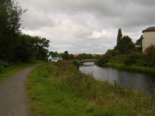 File:Shop by canal, Knightswood - geograph.org.uk - 515084.jpg