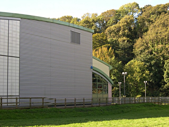File:Sports Centre and Trees - geograph.org.uk - 338429.jpg
