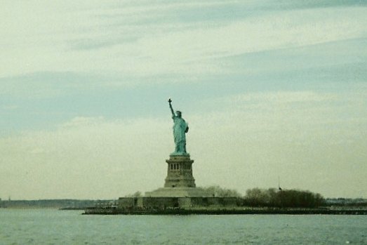 File:Statute of Liberty, New York-New Jersey (2481313270).jpg