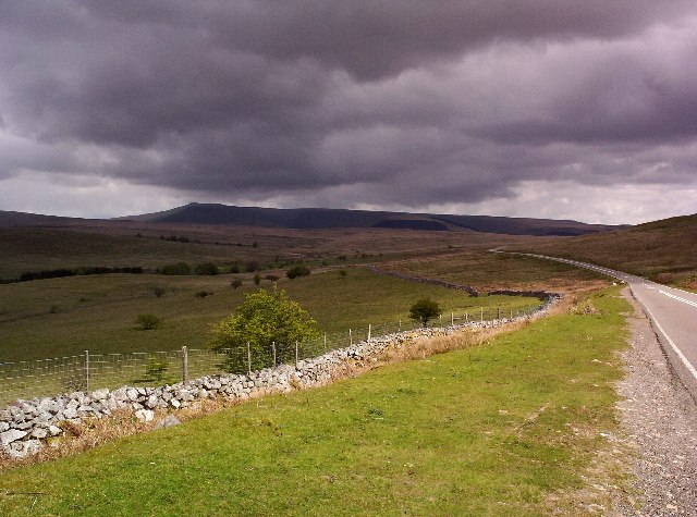 File:Stormy Evening - Brecon Beacons - geograph.org.uk - 70660.jpg