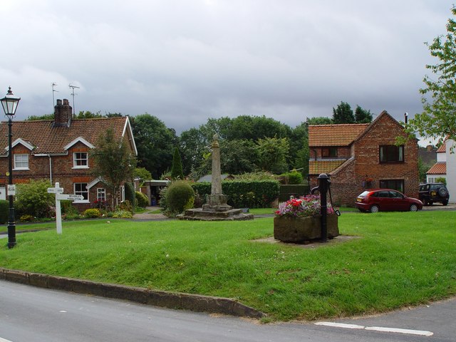 File:The Village Green Lund - geograph.org.uk - 673160.jpg