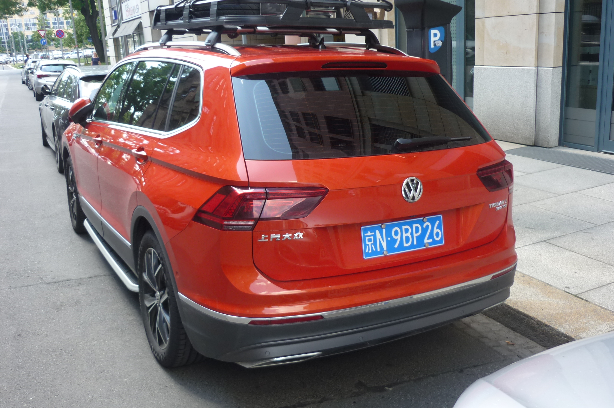 Аналог тигуана. Volkswagen Tiguan China. Китайский Фольксваген Тигуан. Фольксваген Тигуан из Китая. Аналог Тигуана Китай.