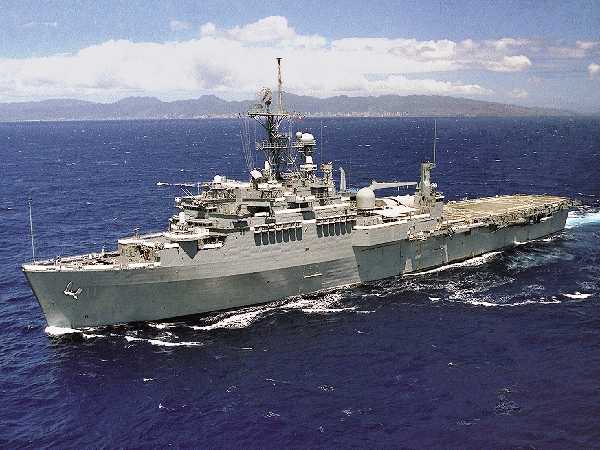 File:USS Coronado (AGF-11) underway at sea in the 1990s.jpg