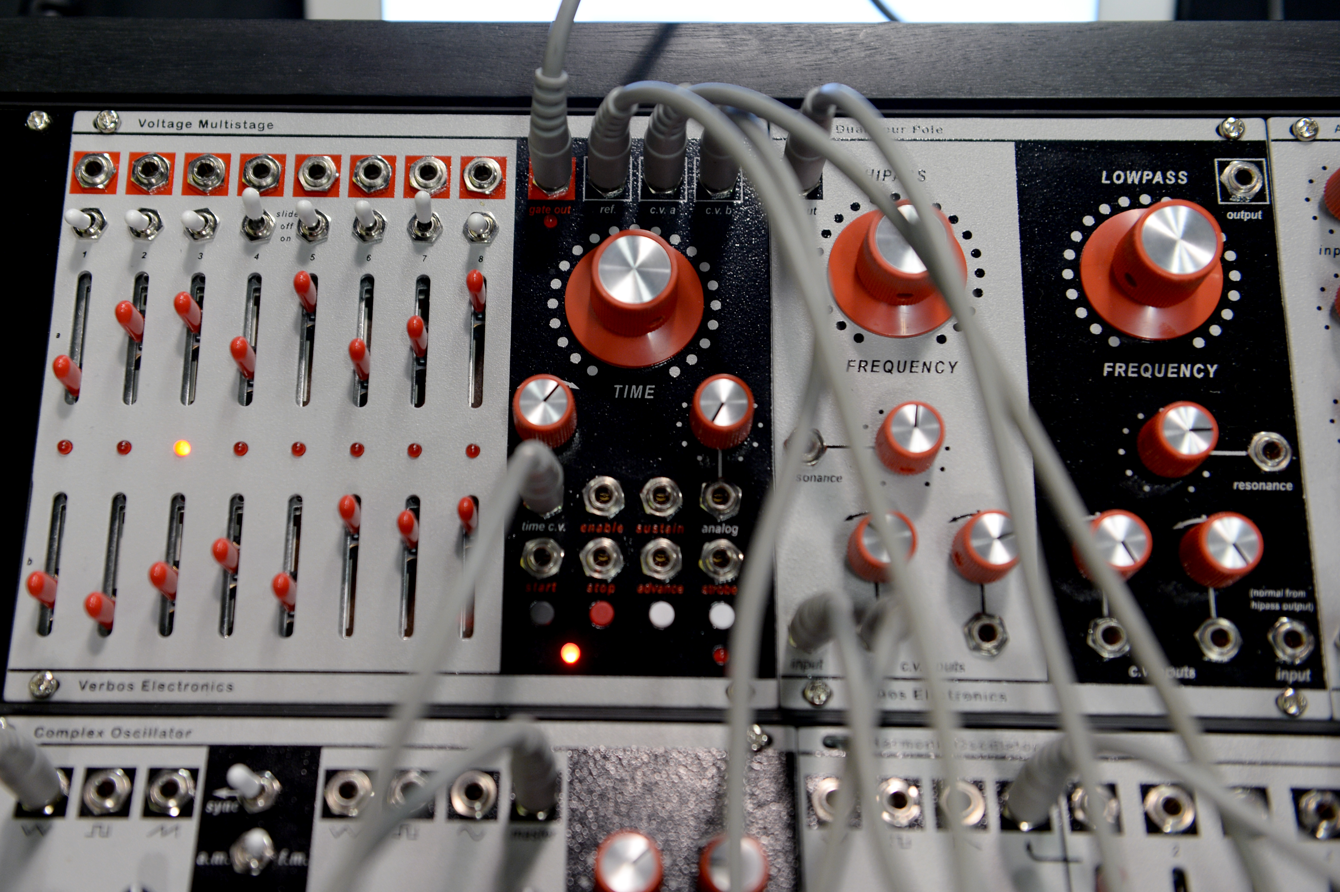 File:Verbos Electronics - Voltage Multistage, Dual Four Pole