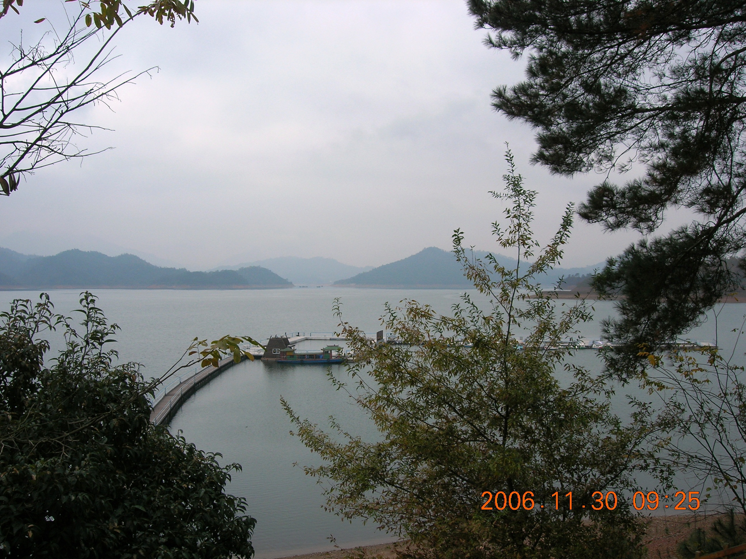 File 安徽省黄山市黄山区太平湖风景 Panoramio Jpg Wikimedia Commons