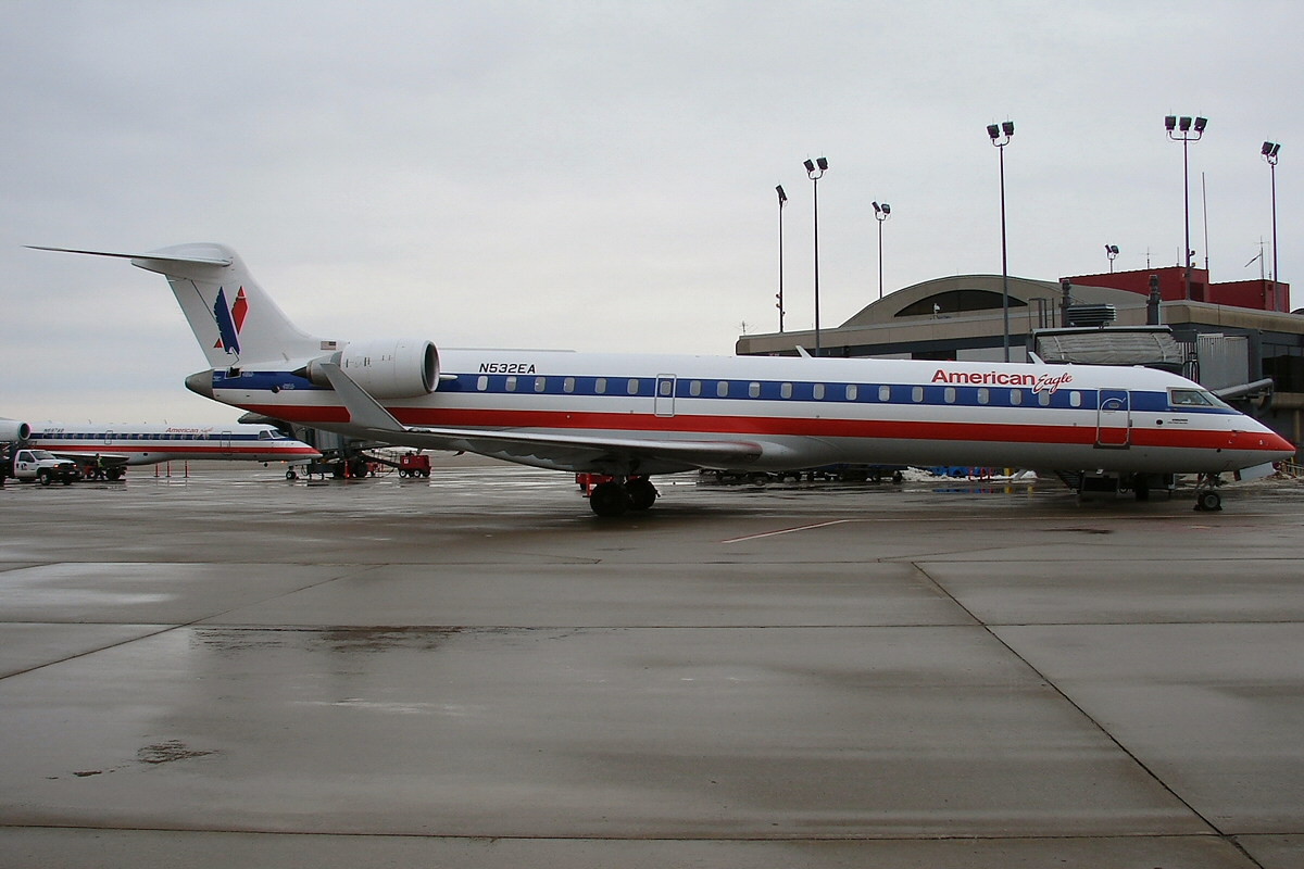 American Eagle CRJ-700 NextGen (N532EA) (5373219323).jpg