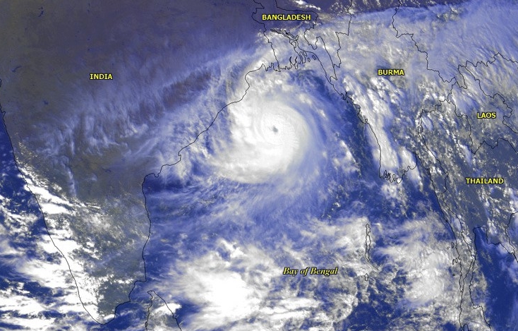 File:Cyclone 05B 1999 India Bay of Bengal satellite image NOAA cropped.jpg