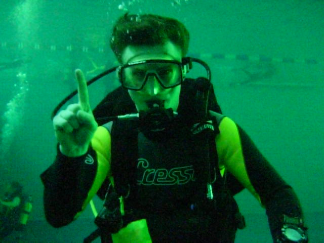 File:Diving signal 10.jpg