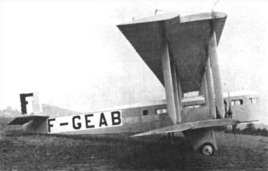 Histoire du transport aérien Farman_goliath