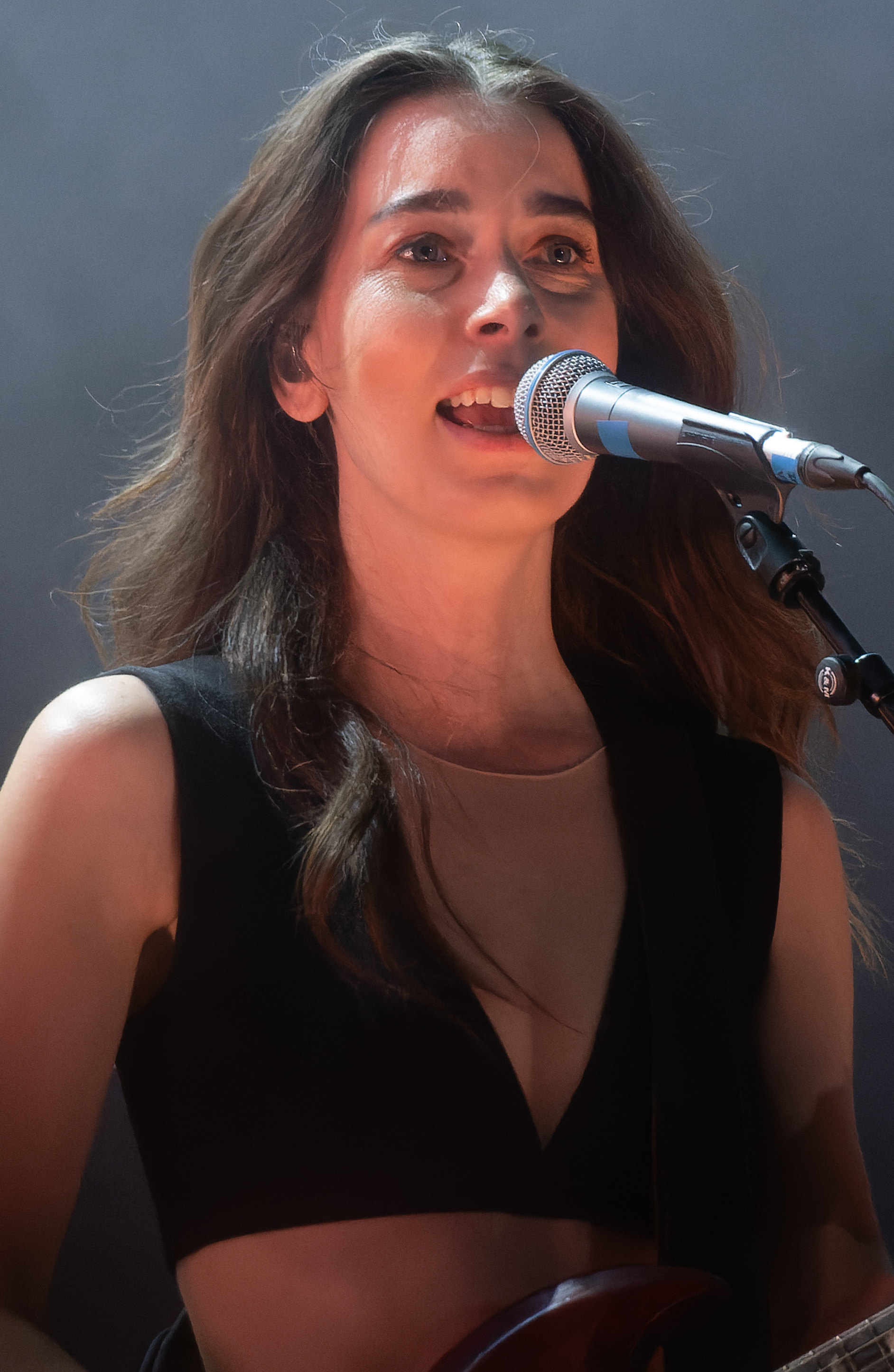 Haim performing live in London in 2023