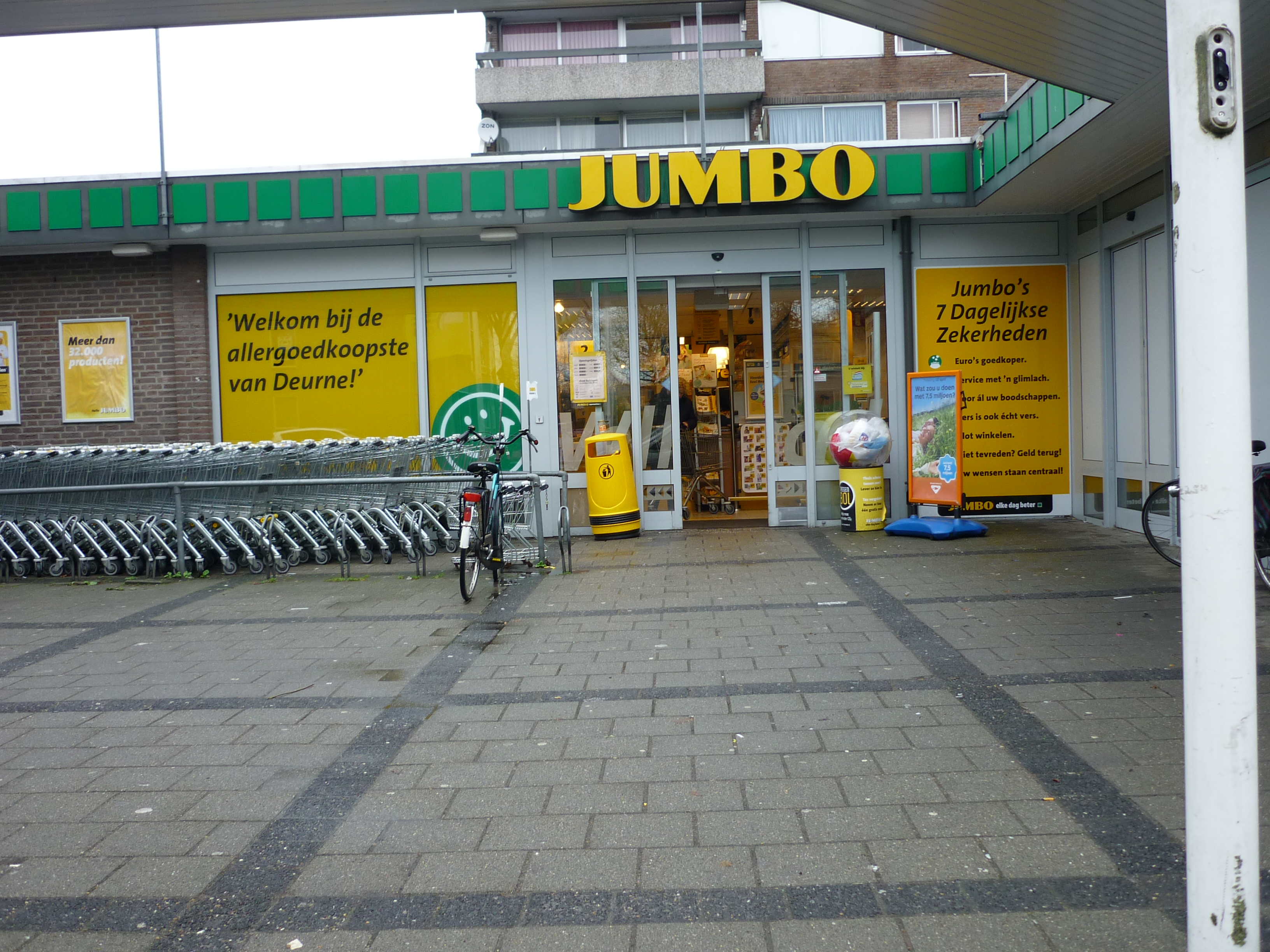 File:Jumbo Supermarkt P1080066.Jpg - Wikimedia Commons