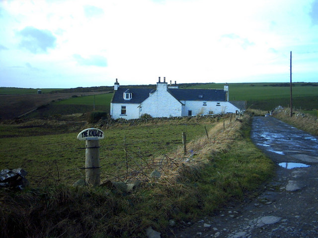 File:Knowes Farm - geograph.org.uk - 307928.jpg