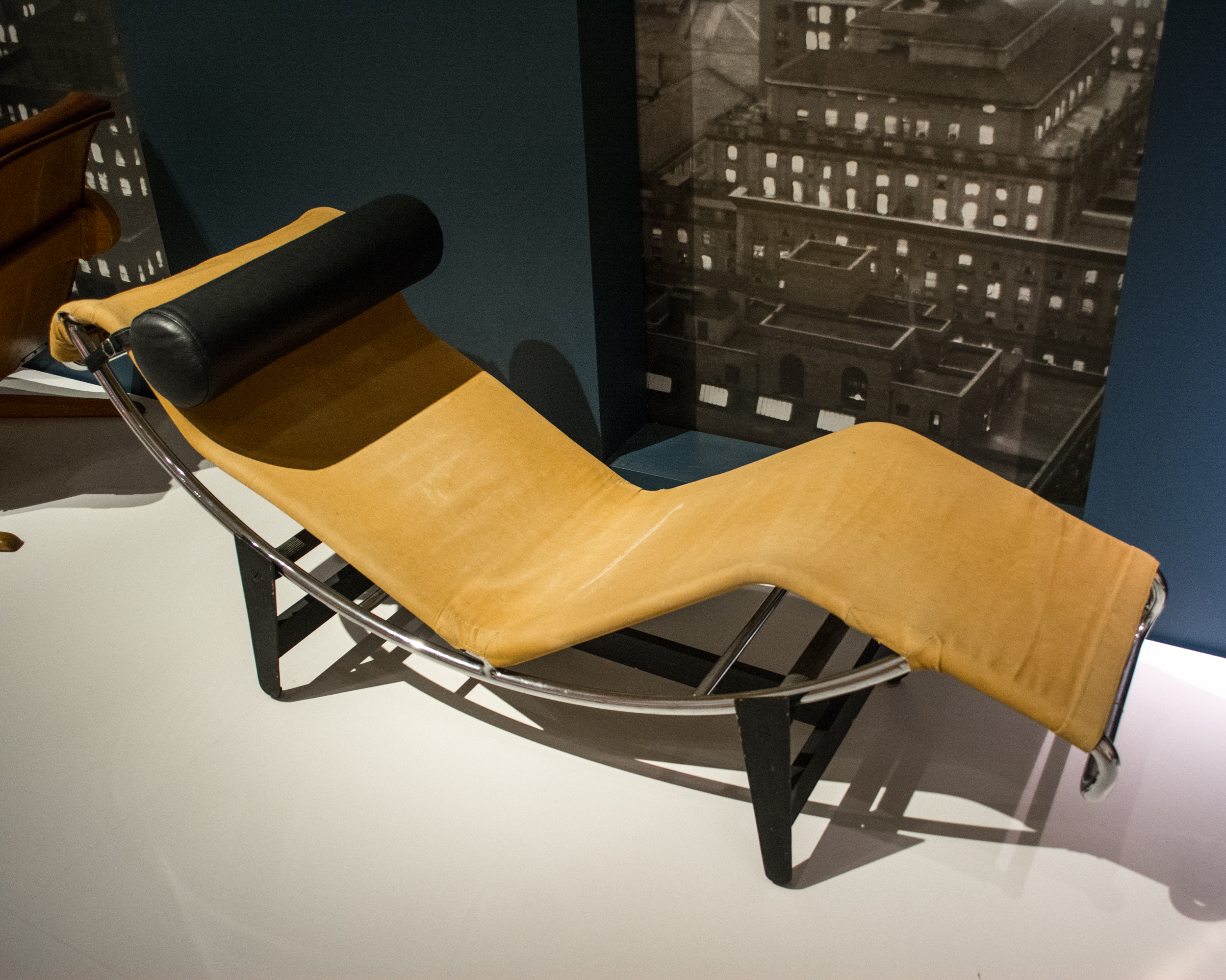 File:LC4 lounge - Le Corbusier Charlotte Perriand (27986818339