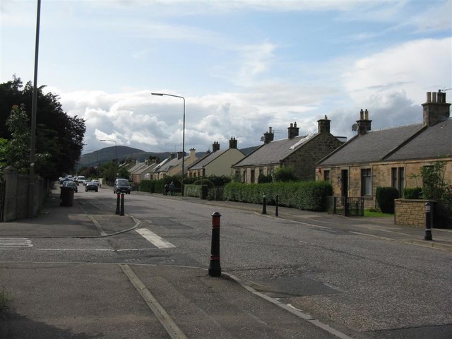 File:Nivensknowe Road, Loanhead - the A768 - geograph.org.uk - 947443.jpg