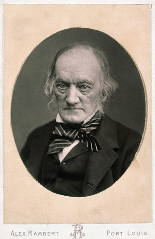 Richard_Owen_about_1880.jpg