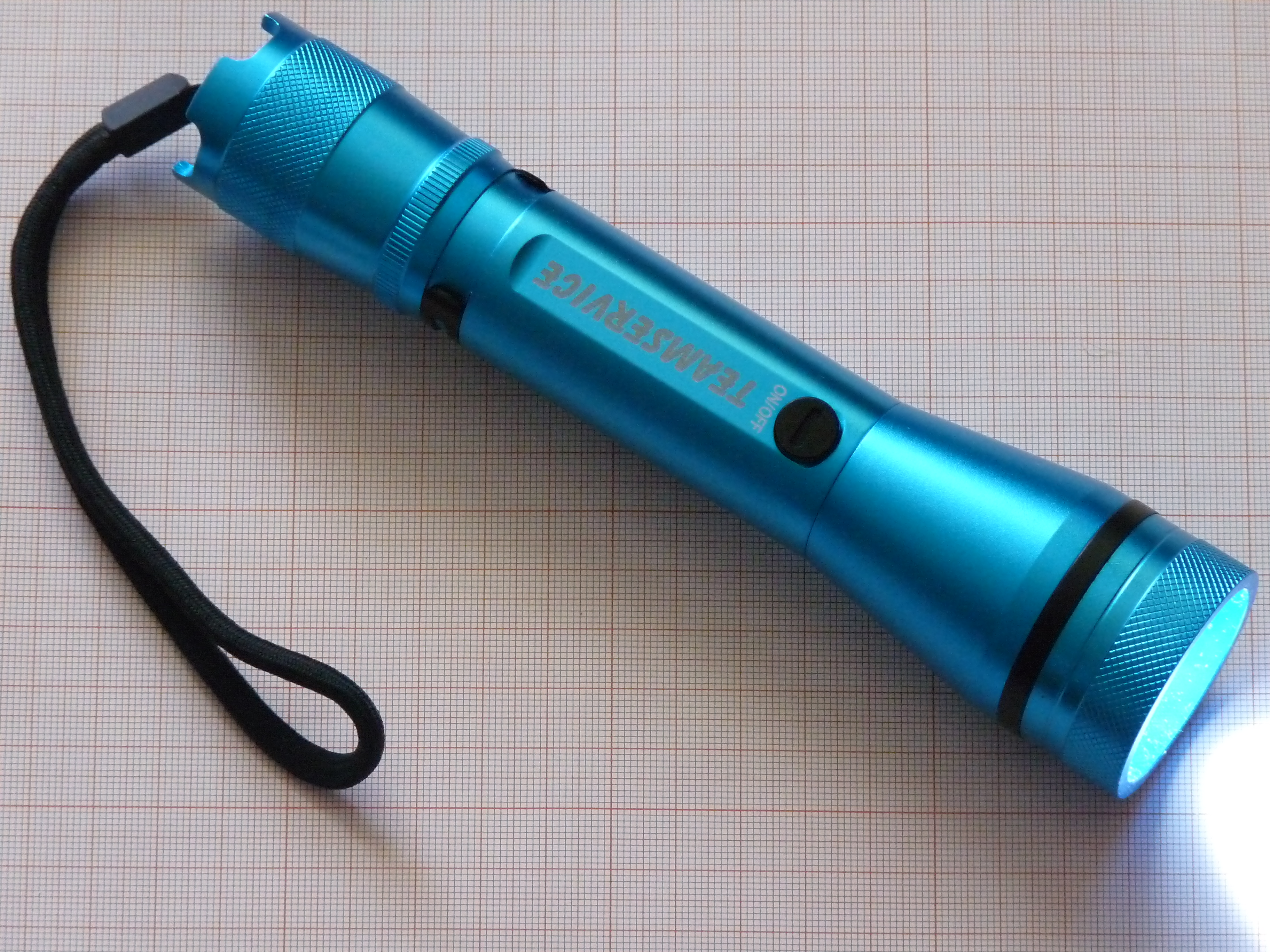 Mechanically powered flashlight - Wikipedia