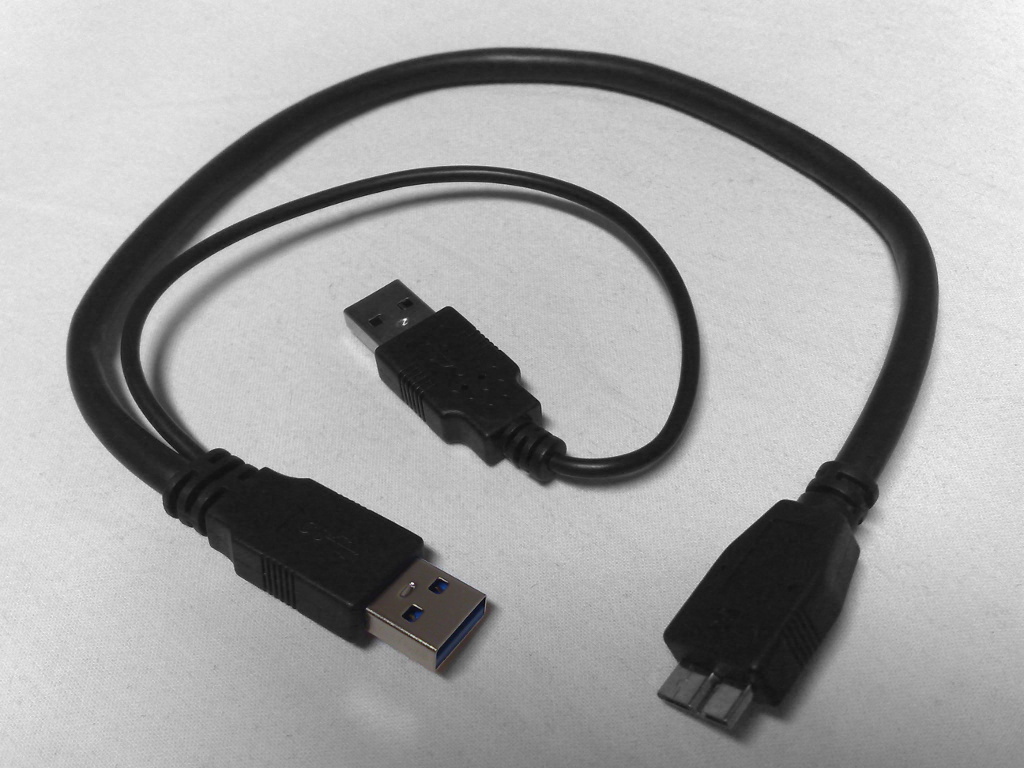 File:Y-shaped USB 3.0 cable.jpg - Wikimedia Commons