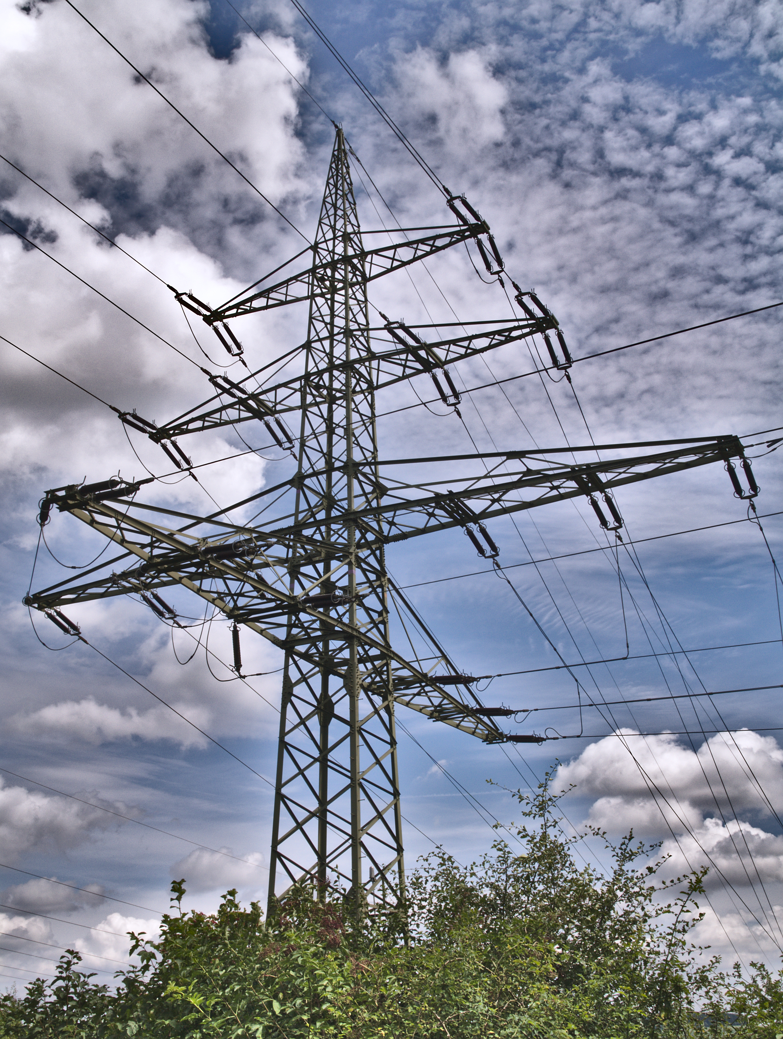 File:110 kV branch pylon Büren (Westfalen).jpg - Wikimedia Commons