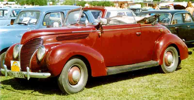 File:1938 Ford Model 81A 760B De Luxe Club Convertible DNJ338.jpg