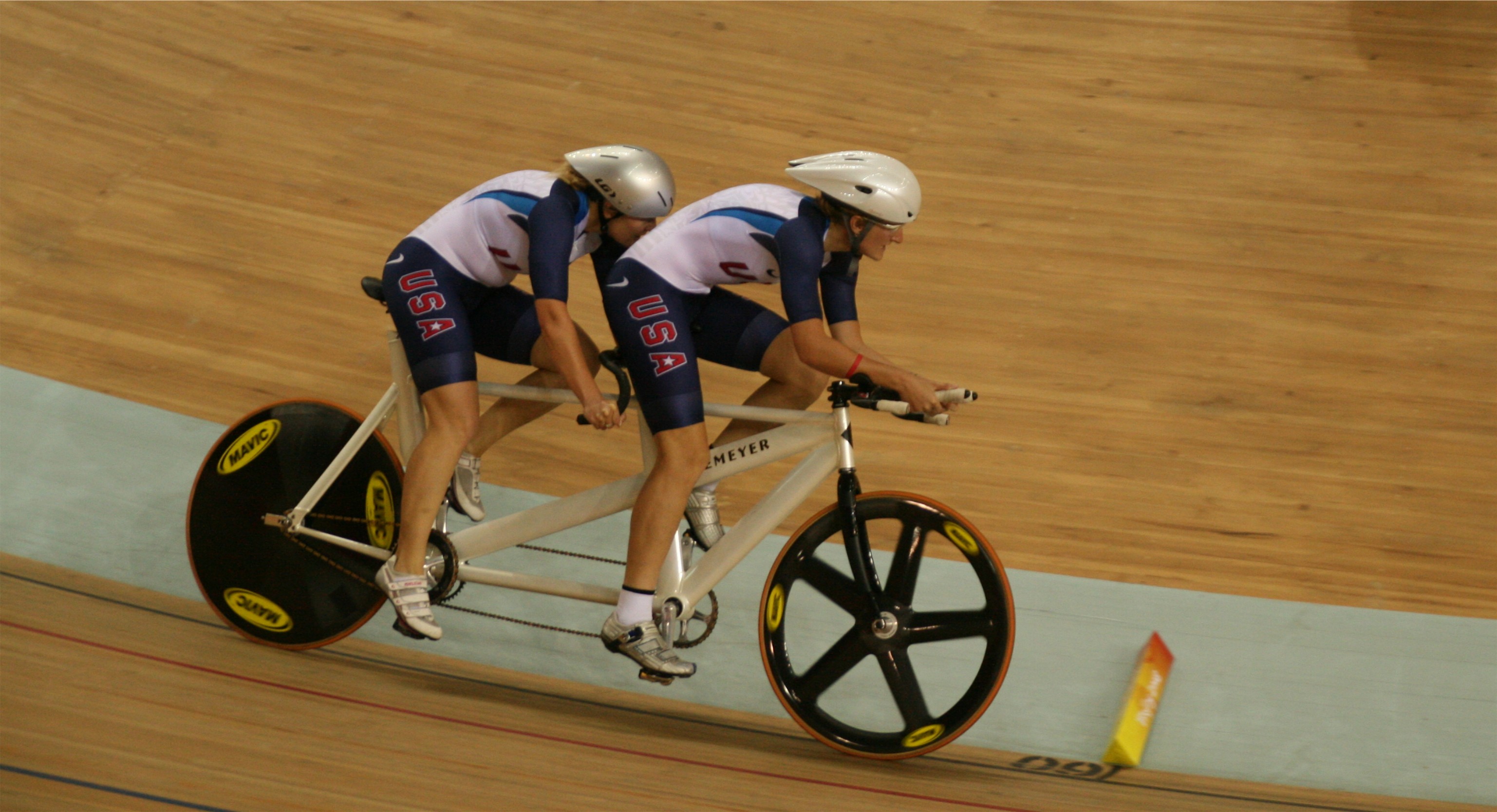 Tandem shop bike racing