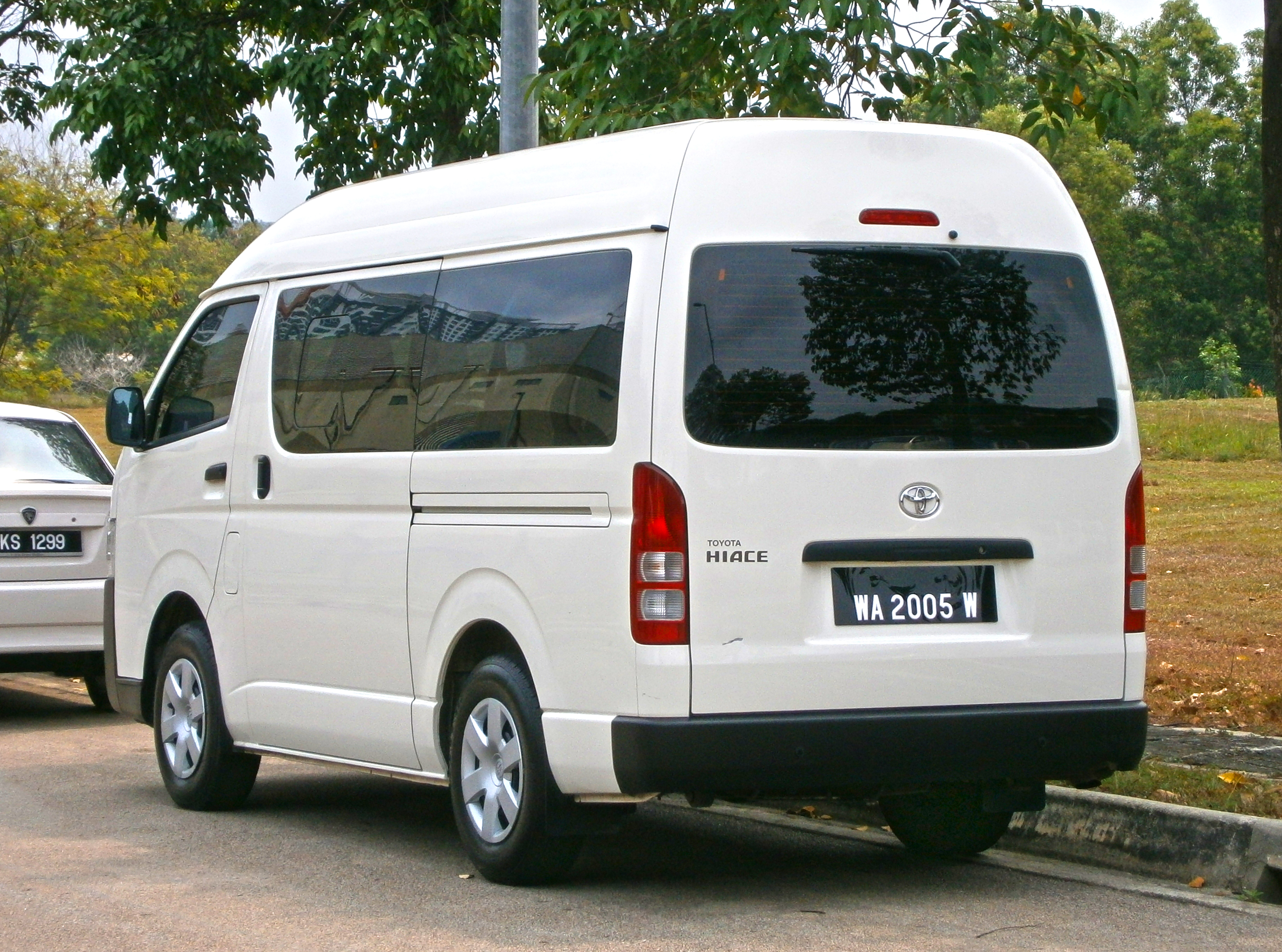 Toyota Hiace h200