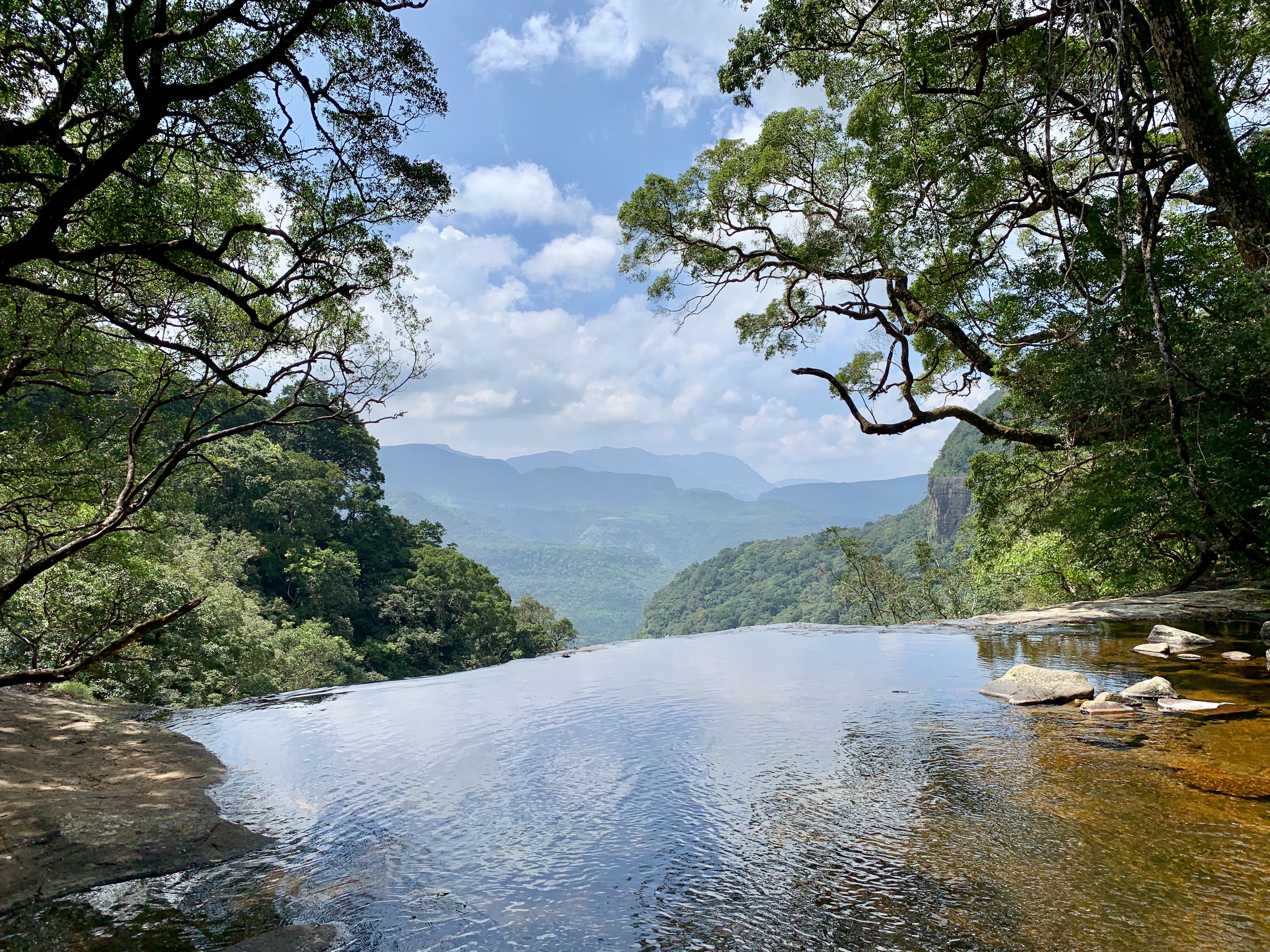 Infinity pool - Wikipedia