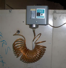 <span class="mw-page-title-main">Freeze stat</span> Temperature sensing device