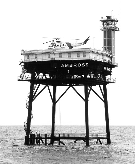 File:Ambrose Lighthouse.JPG