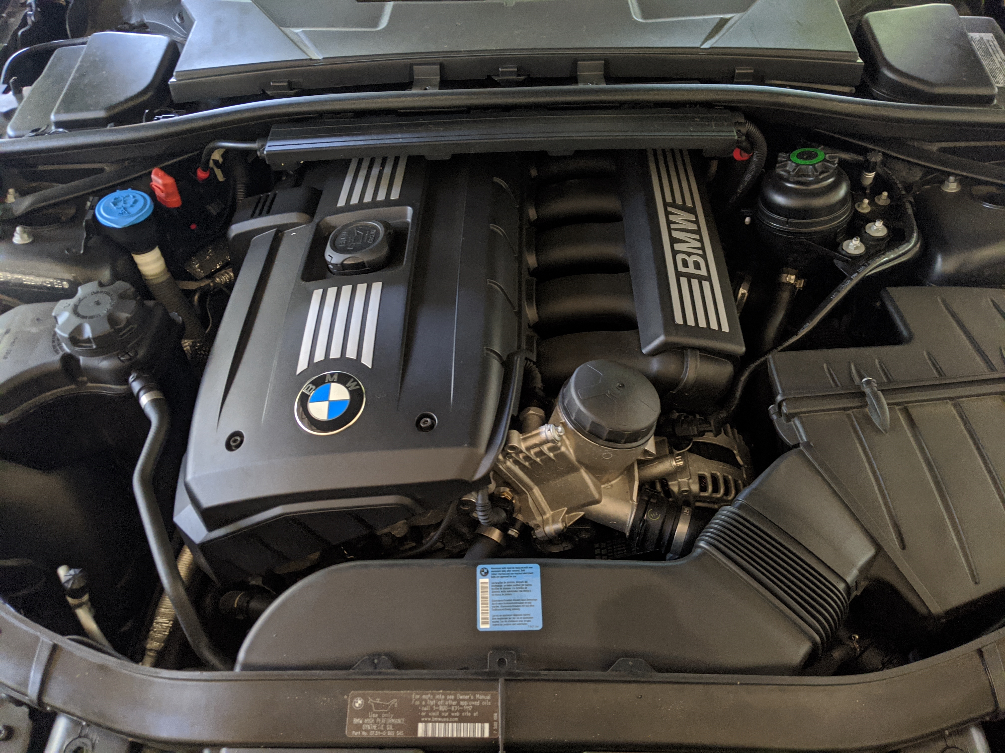 Oil Filter Kit for BMW E60 E61 E84 E85 E90 E91 E92 E93 128i 135i 525i 530i X5 Z4