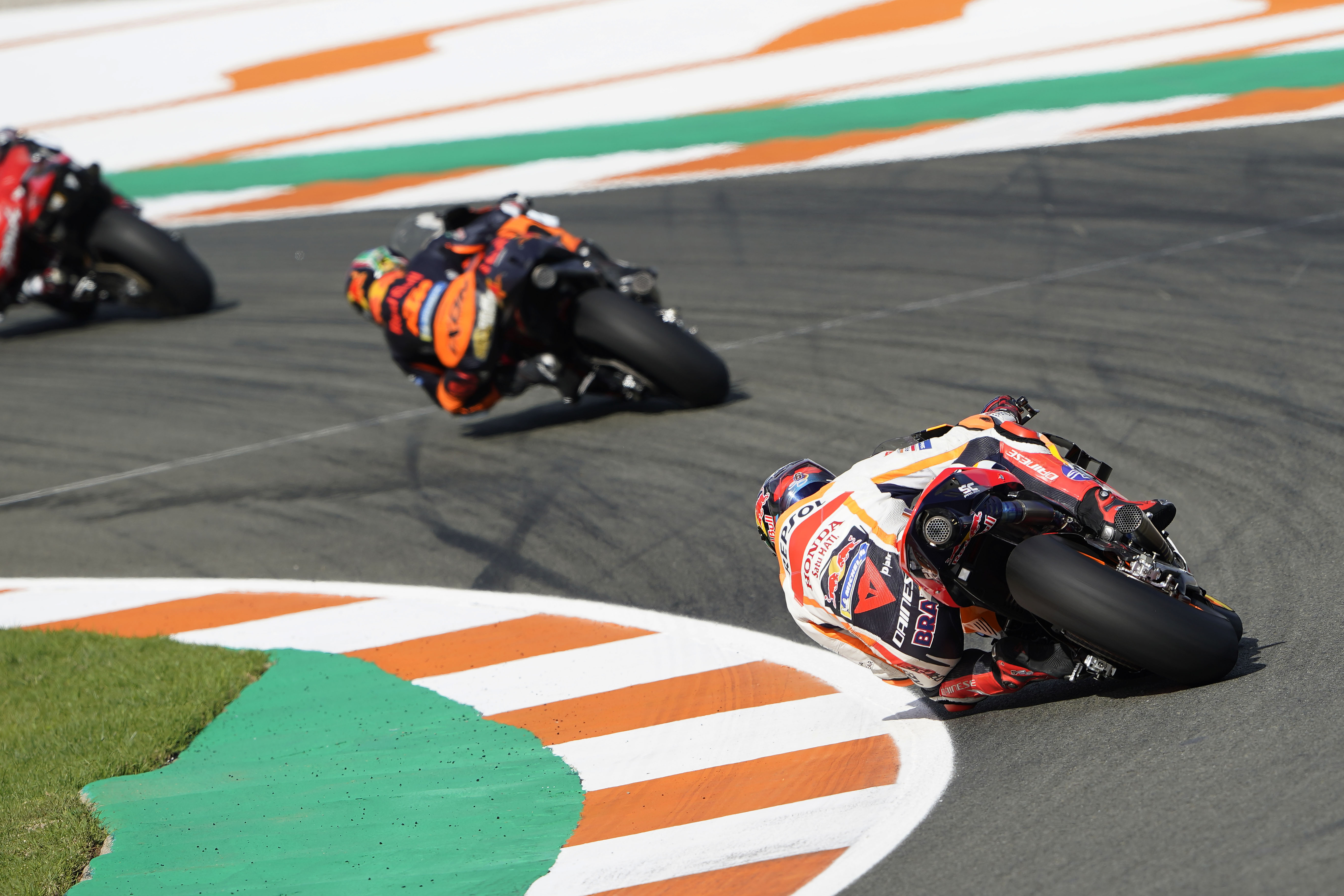 File Brad Binder And Stefan Bradl 2020 Europe Jpg Wikimedia Commons