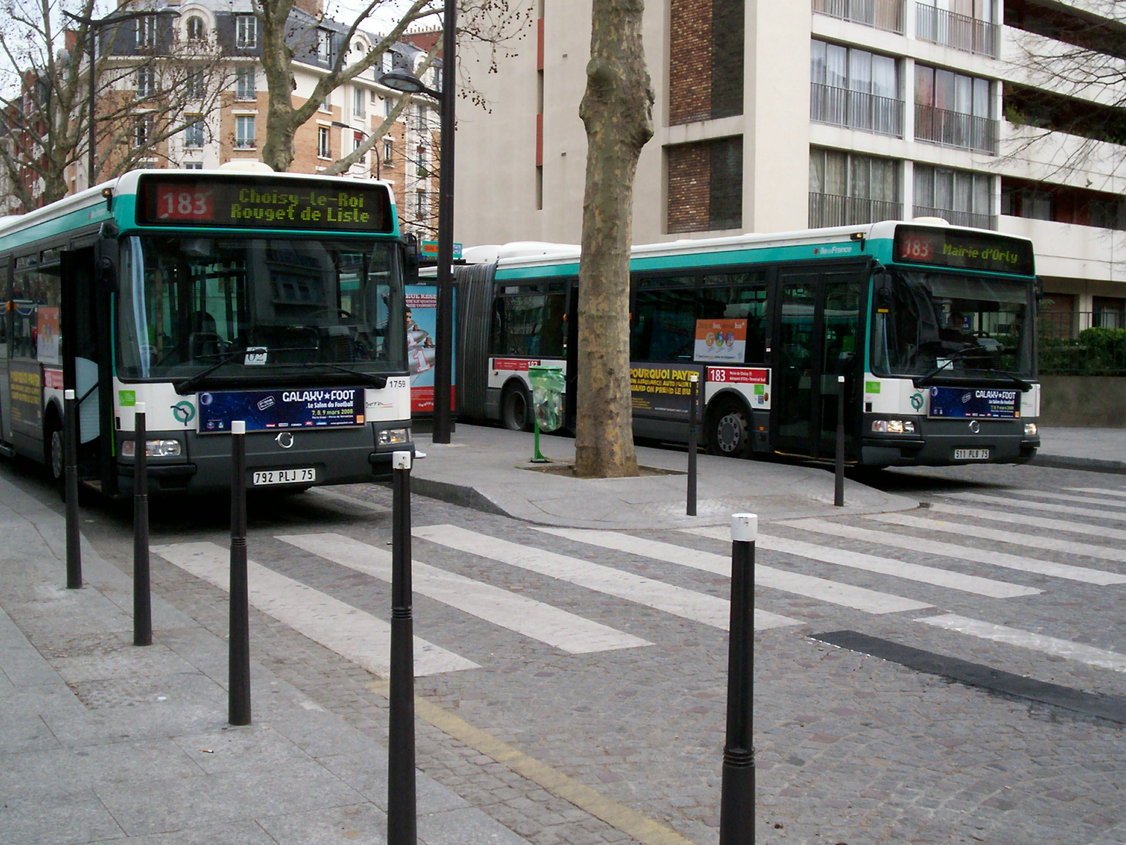 Les bus. 183 Автобус Энеме. Обратно автобус 183 2.