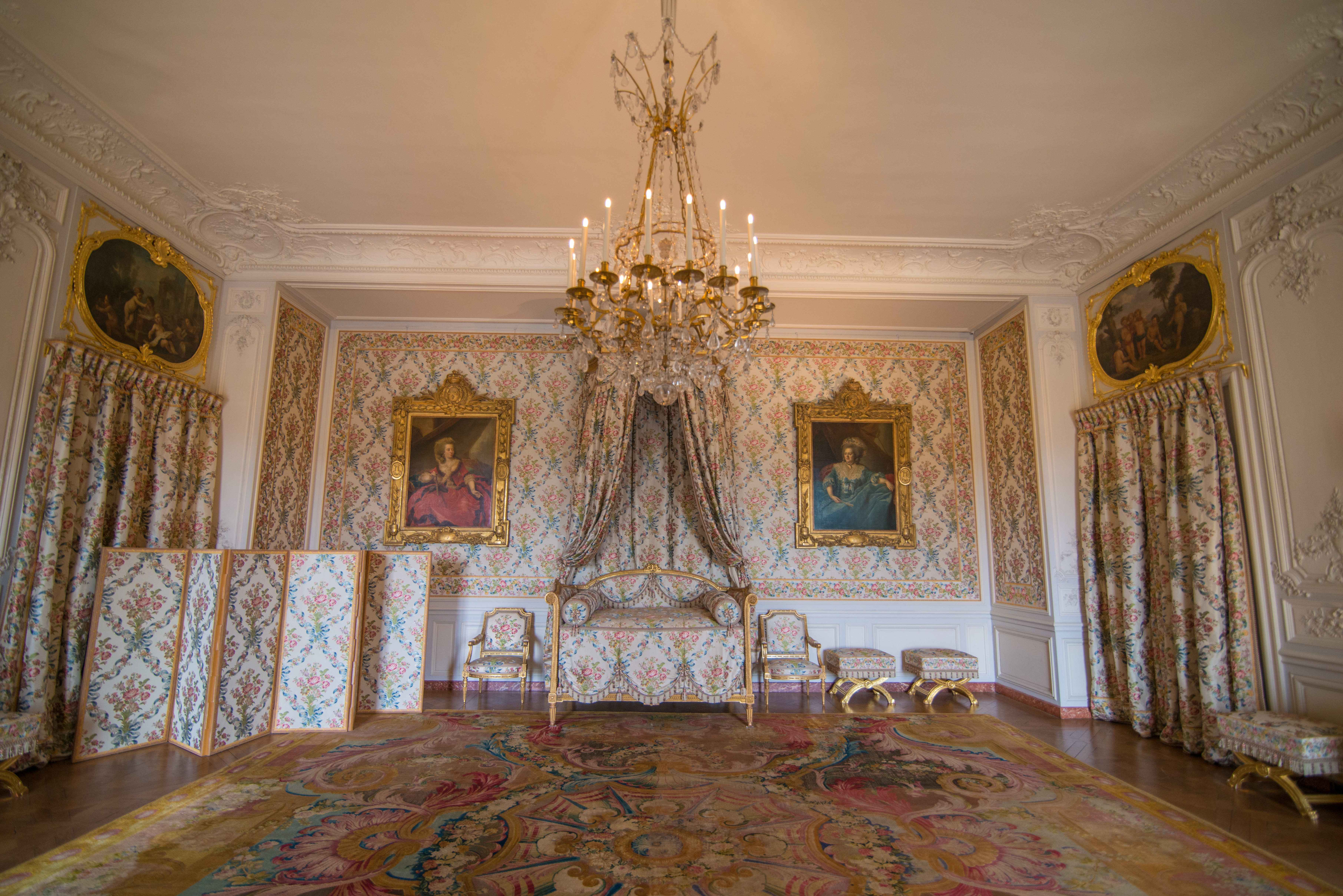 File Chambre de Madame Adelaide 23676125923 .jpg Wikimedia Commons