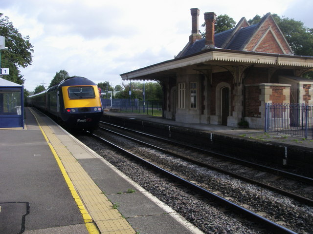 File:Culham Station - geograph.org.uk - 3300658.jpg