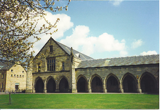 File:Elphinstone Hall, King's College, Aberdeen. - geograph.org.uk - 115634.jpg