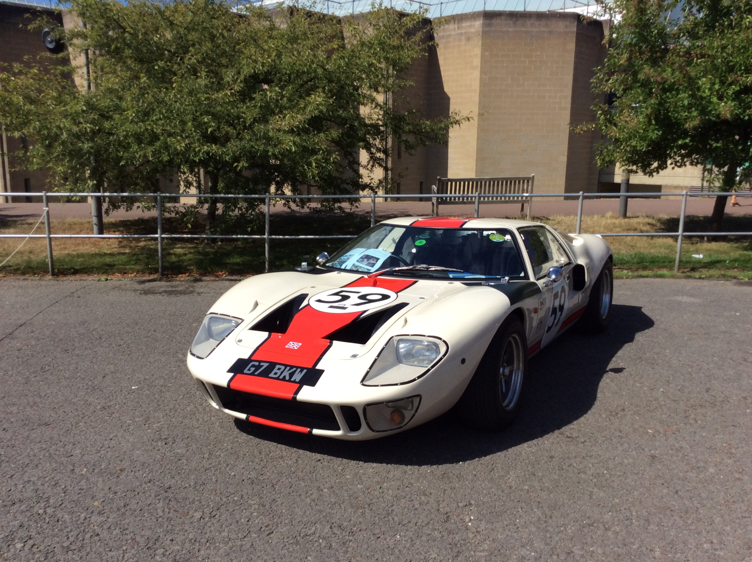 Neon Ford gt40