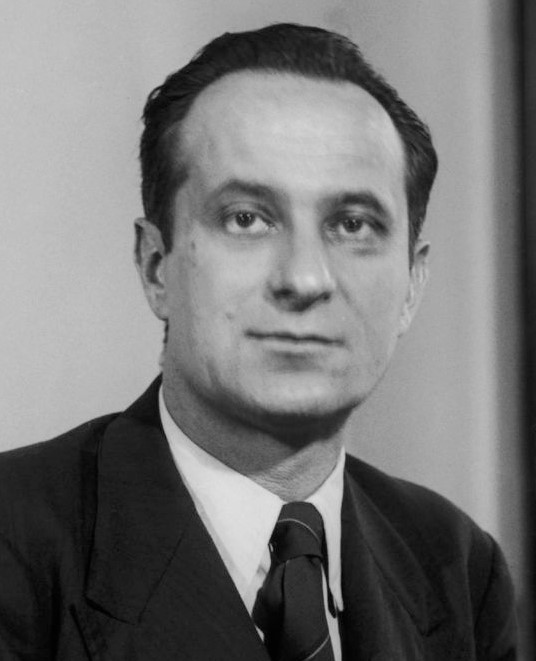 Fichier:Gaston Defferre en 1945.jpg — Wikipédia