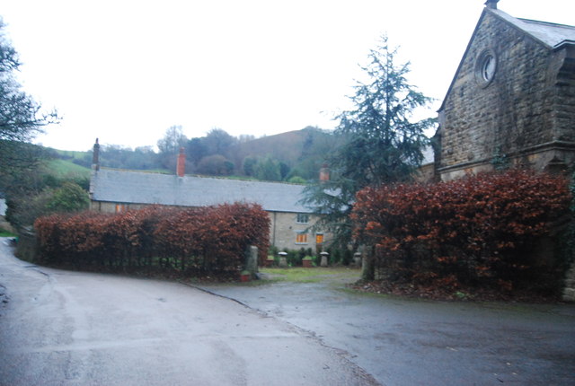 File:Hyde Farm and farmhouse - geograph.org.uk - 2888460.jpg