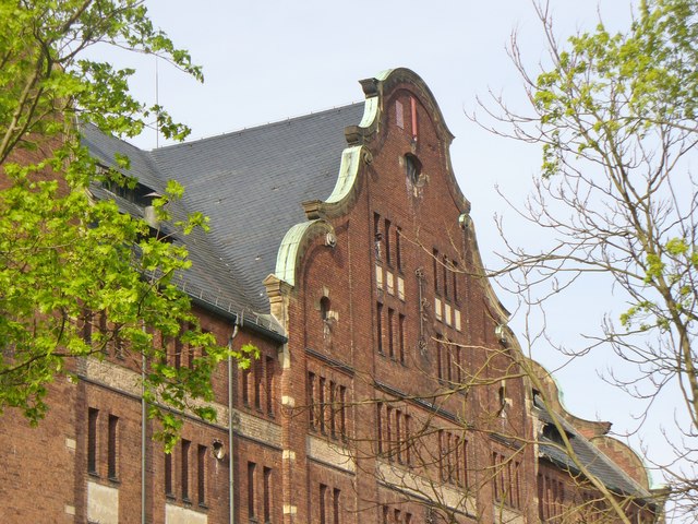 File:Lichtenrade - Historische Brauerei (Historic Brewery) - geo.hlipp.de - 35917.jpg