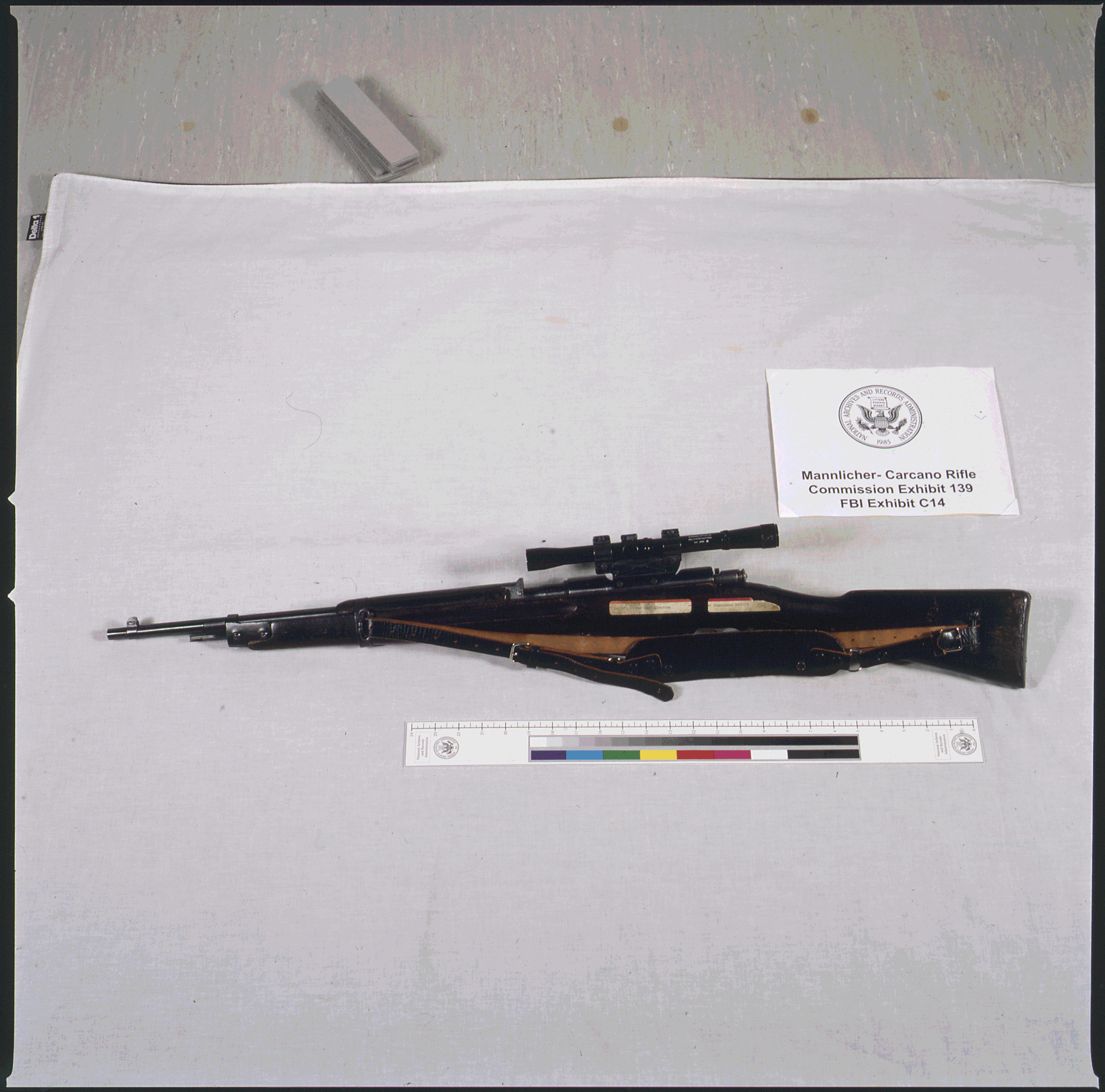 File:Mannlicher-Carcano Rifle Owned by Lee Harvey Oswald and Allegedly Used  to Assassinate President John F. Kennedy - NARA - 305134 (page 2).gif -  Wikimedia Commons