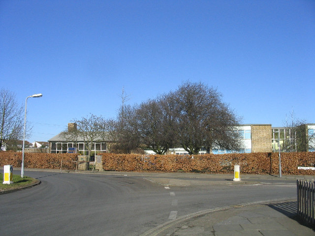 File:Melbourn Park School, Chelmsford - geograph.org.uk - 119176.jpg