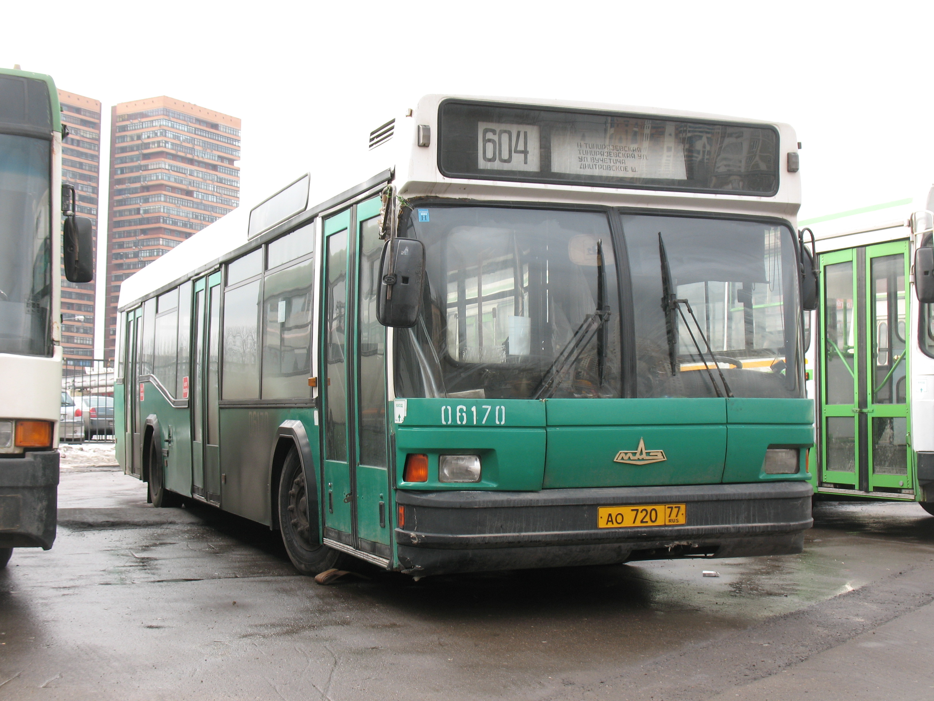 Автобус 412 москва. Автобус 863. Московский автобус. Автобусы в Москве фото.