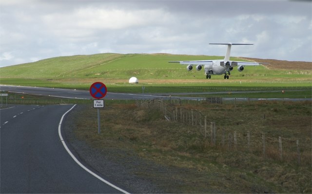 File:Scatsta Airfield - geograph.org.uk - 434156.jpg