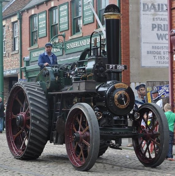 File:Steam traction engine PT 1916, Town, Beamish Museum, 1 September 2011 (cropped).jpg