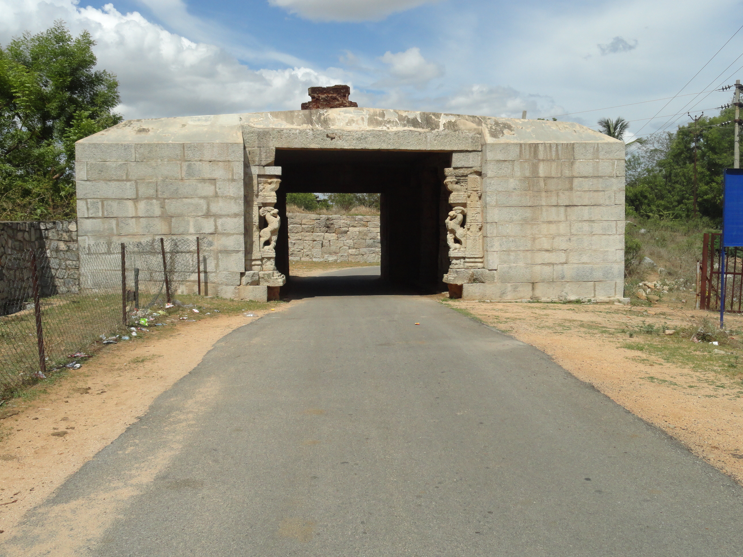 chandragiri fort entrance